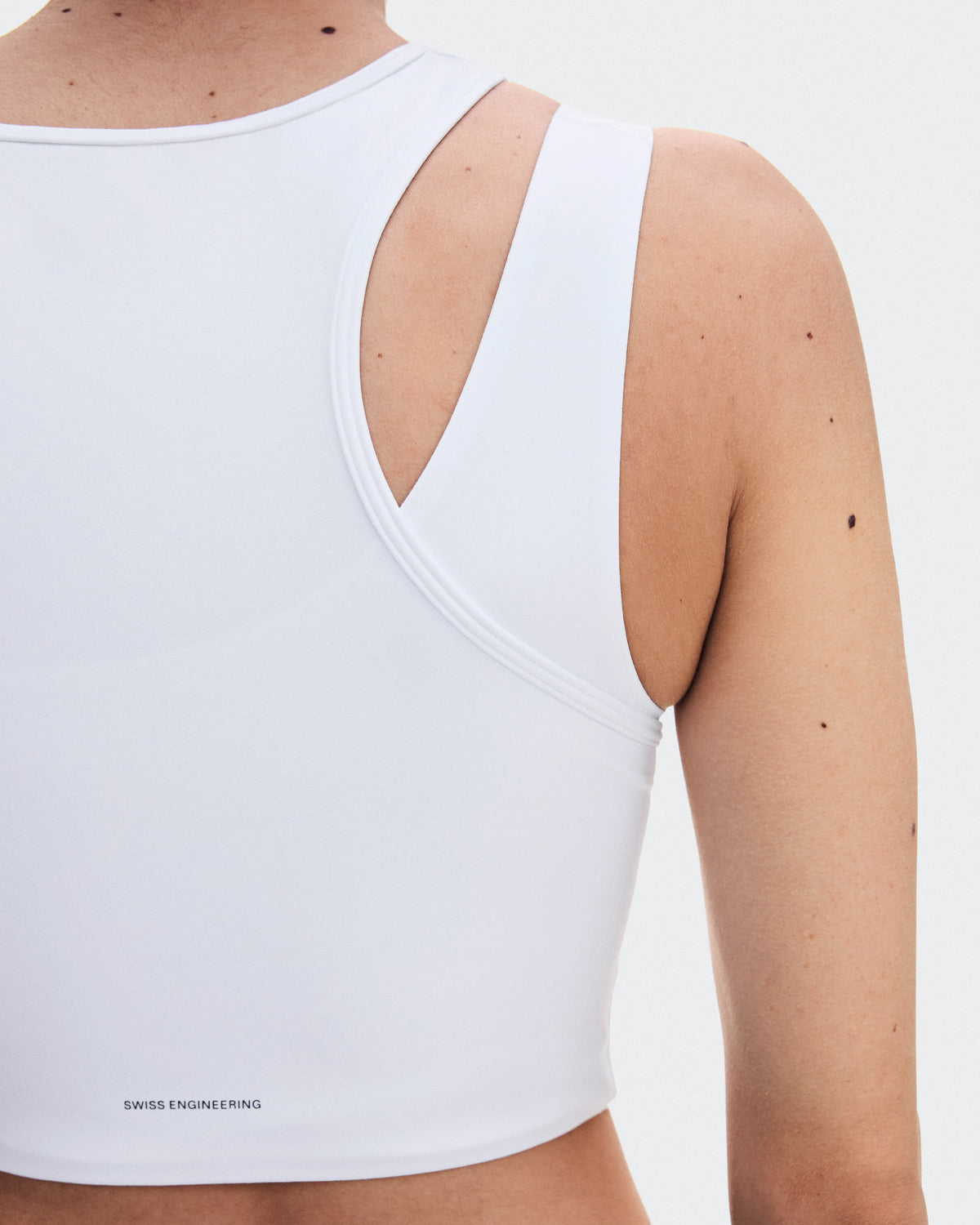 Studio Asymmetric Crop