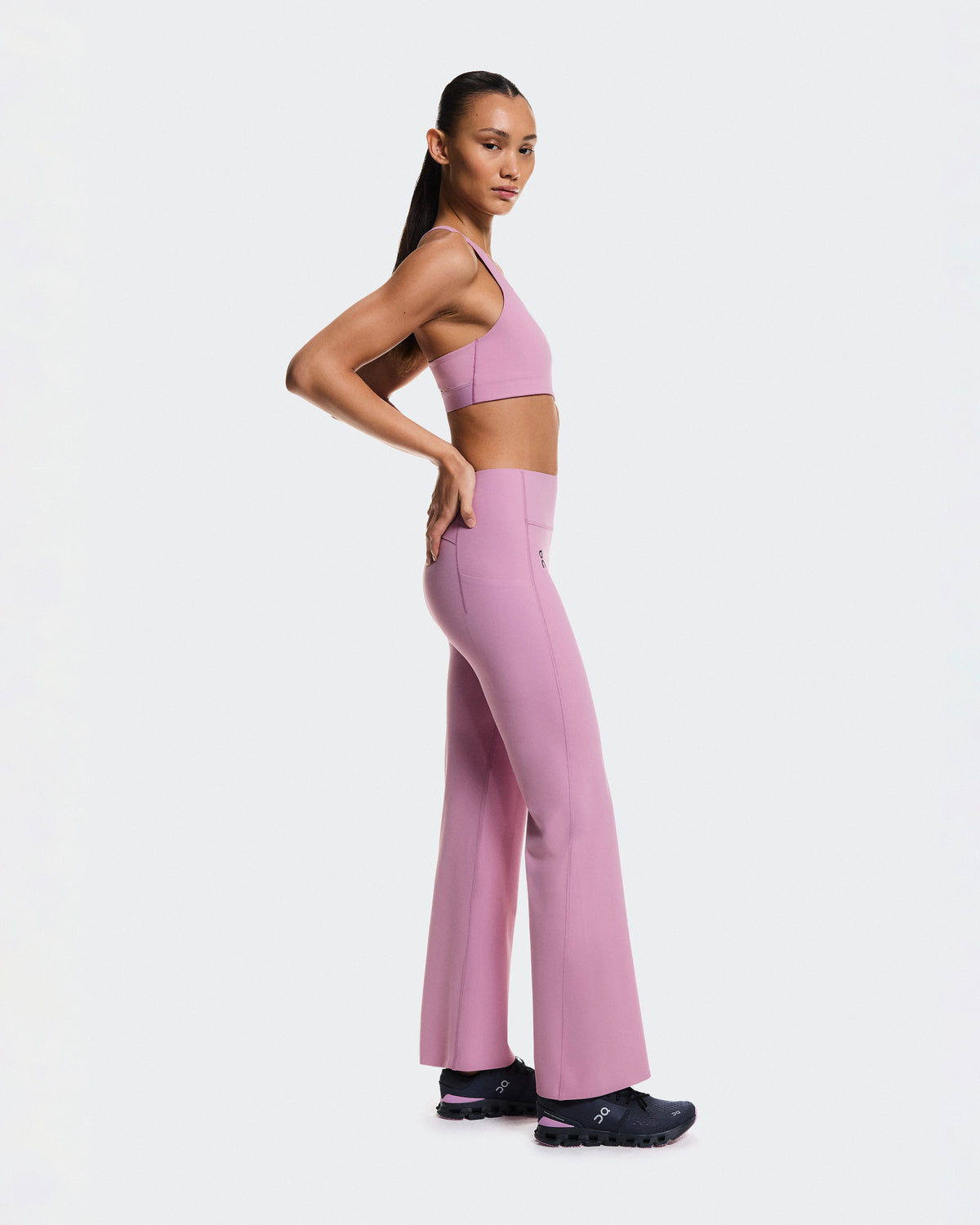 Studio Flared Leggings 30"