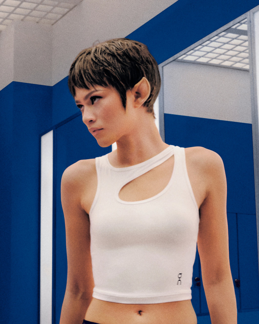 Studio Cut-Out Crop